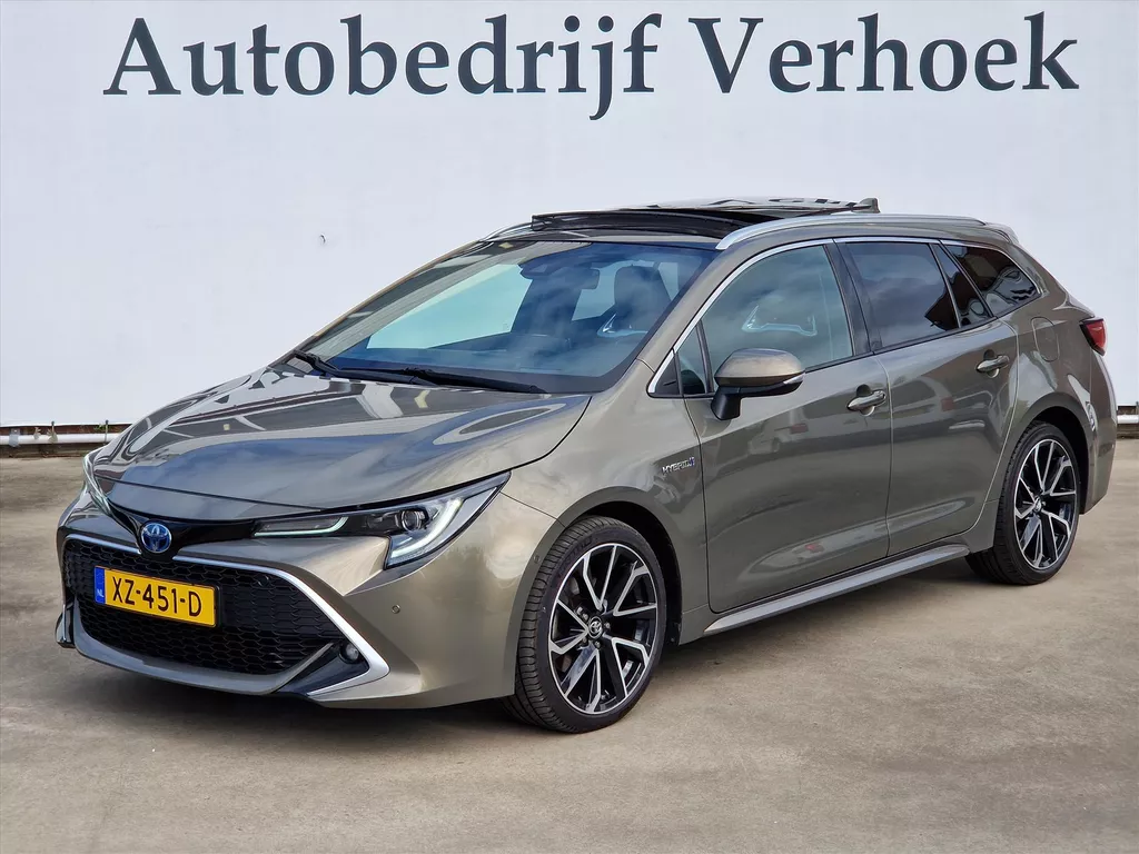 Toyota Corolla Touring Sports 2.0 Hybrid Premium | Panorama dak | Leder | JBL | Navigatie | Climate control | Parkeer sensoren | Camera | LED | Stoel verwarming