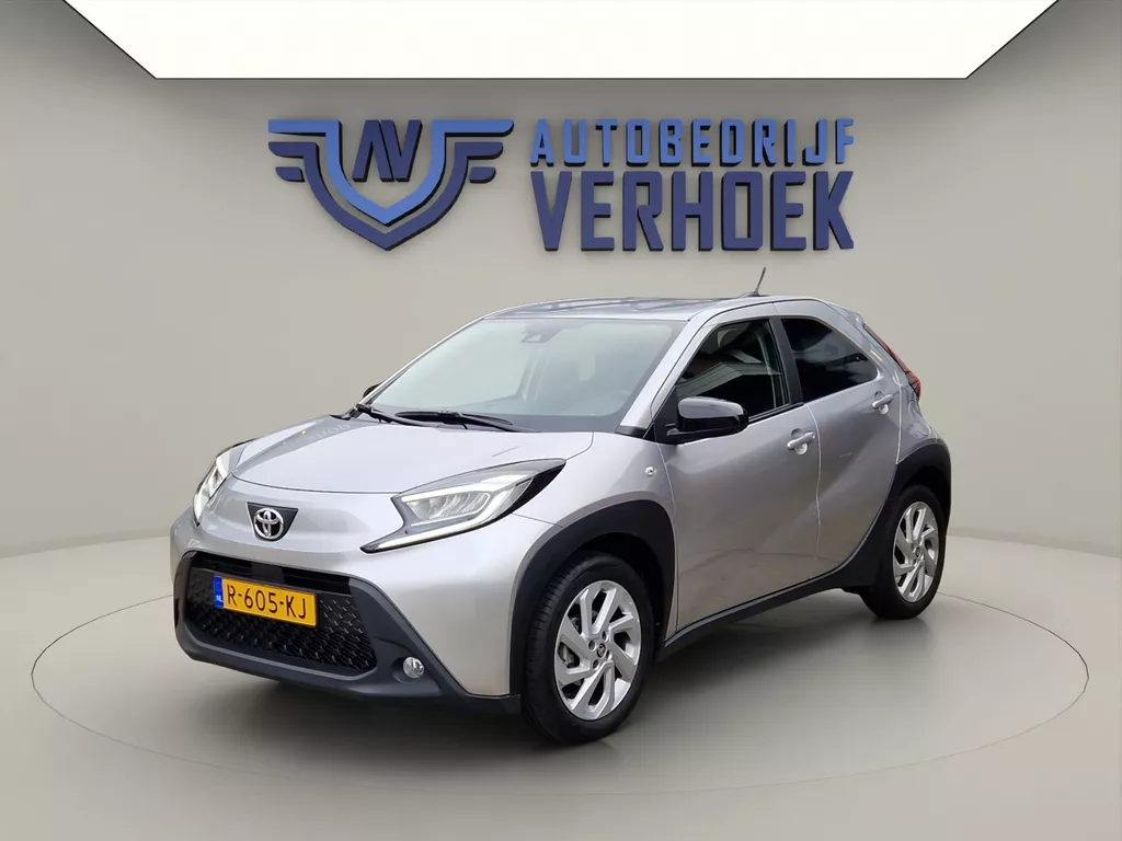 Toyota Aygo X 1.0 VVT-i S-CVT First NL Auto - Carplay - Automaat